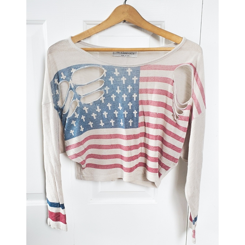 THE clas-sic long sleeves crop top